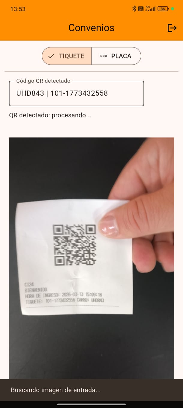 App de Convenios WOW Machines validando ticket QR de estacionamiento